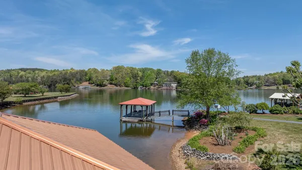$959,900 | 215 Iswa Drive, Taylorsville, NC 28681