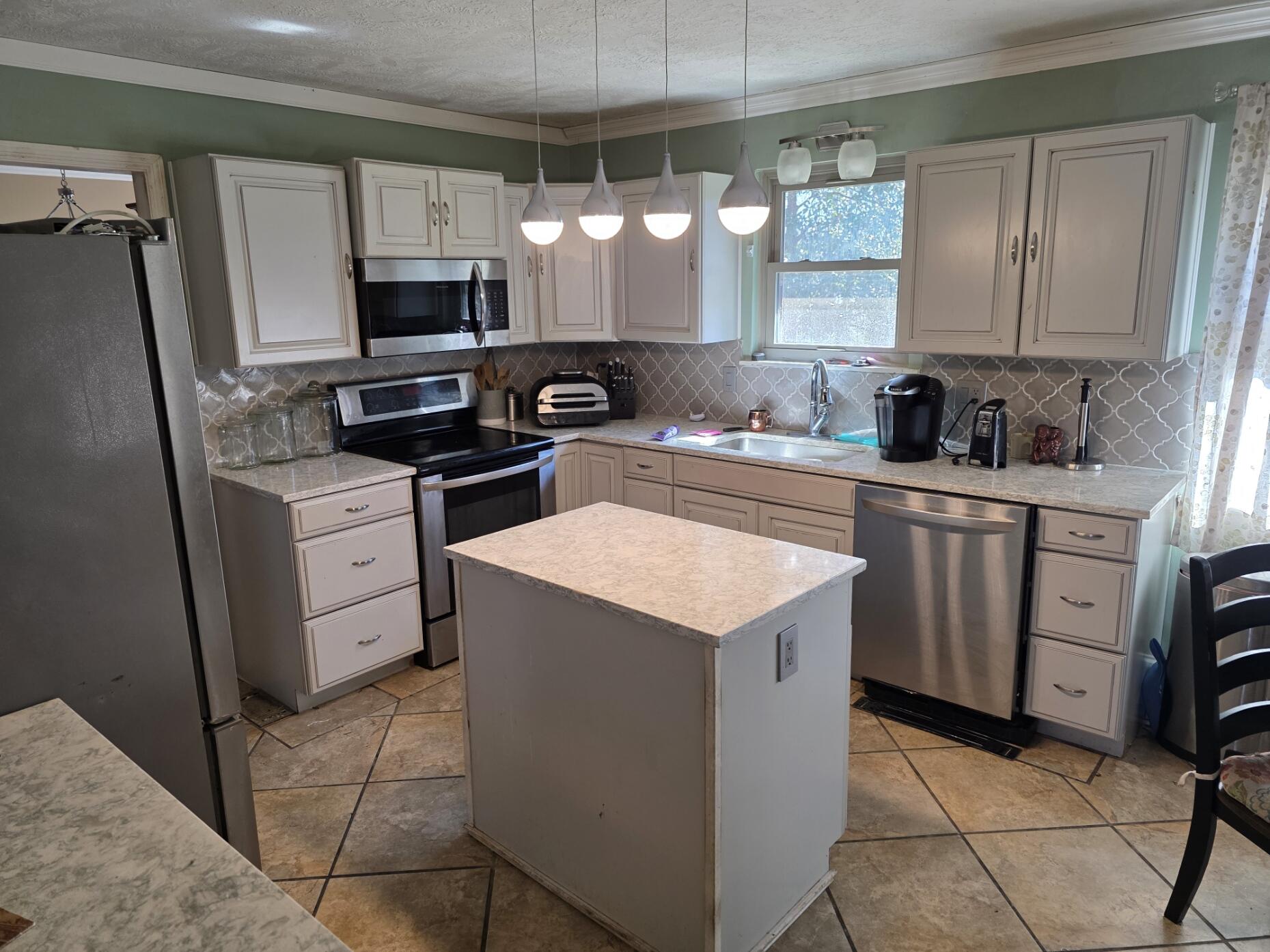 429 Shallowford Circle Augusta, GA 30907 - Photo 4 of 14 429 Shallowford cir kitchen