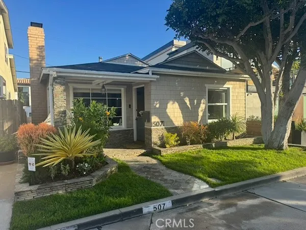 $8,000 | 507 31st Street, Hermosa Beach, CA 90254