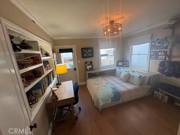 $8,000 | 507 31st Street, Hermosa Beach, CA 90254