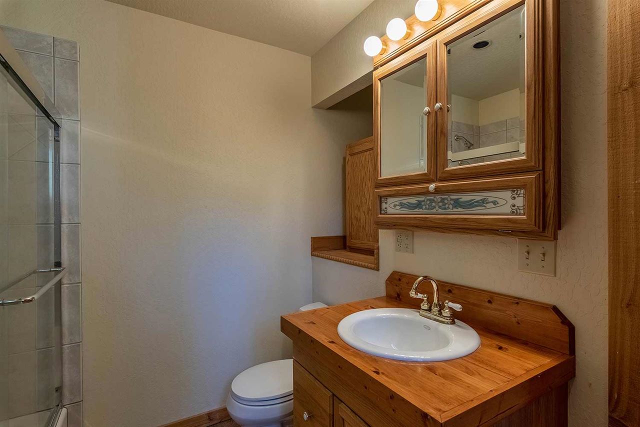 11662 Baden Road Truckee, CA 96161 - Photo 7 of 14 Gallery Image 7