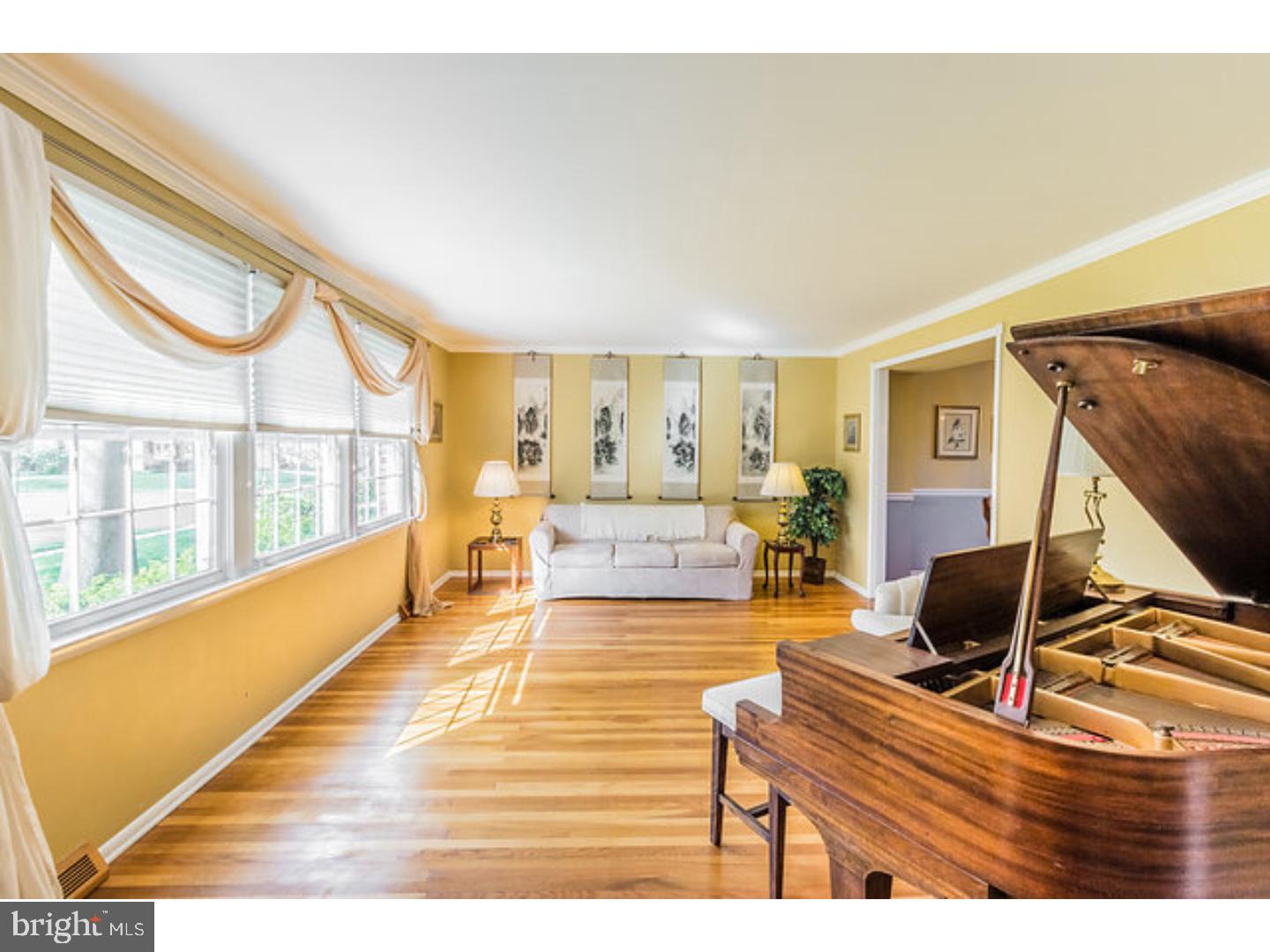 329 Provincetown Road Cherry Hill, NJ 08034 - Photo 3 of 22 Gallery Image 3
