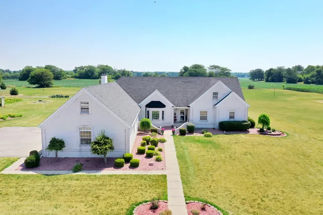 $684,900 | 4751 North 5500W Road, Kankakee, IL 60901