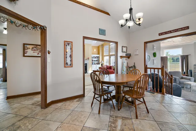 $684,900 | 4751 North 5500W Road, Kankakee, IL 60901