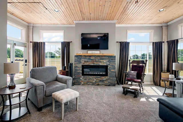 $684,900 | 4751 North 5500W Road, Kankakee, IL 60901