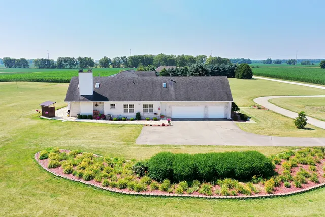 $684,900 | 4751 North 5500W Road, Kankakee, IL 60901