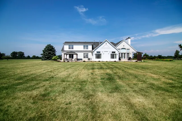 $684,900 | 4751 North 5500W Road, Kankakee, IL 60901