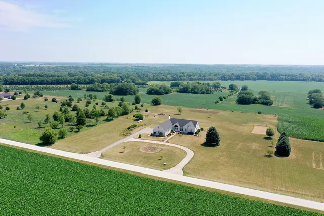 $684,900 | 4751 North 5500W Road, Kankakee, IL 60901