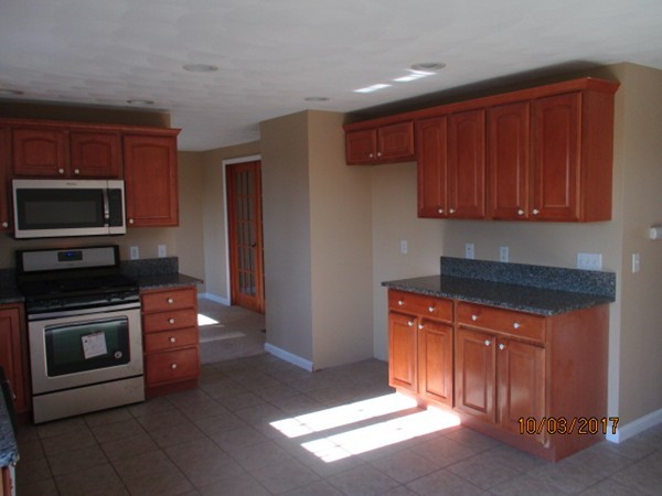 46 Mohave Road Worcester, MA 01606 - Photo 3 of 18 Gallery Image 3