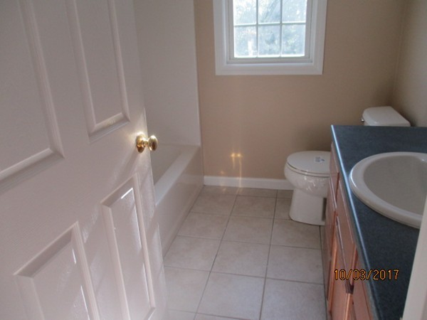 46 Mohave Road Worcester, MA 01606 - Photo 10 of 18 Gallery Image 10