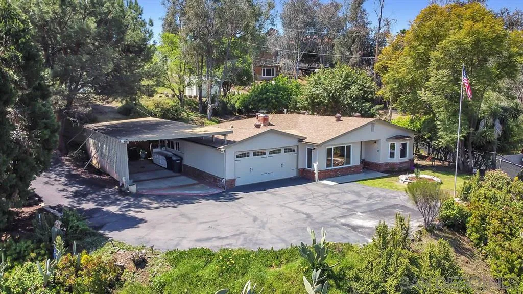 11920 Serena Road Lakeside, CA 92040 - Photo 1 of 25 Gallery Image 1