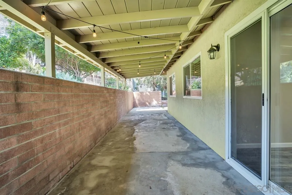 11920 Serena Road Lakeside, CA 92040 - Photo 15 of 25 Gallery Image 15
