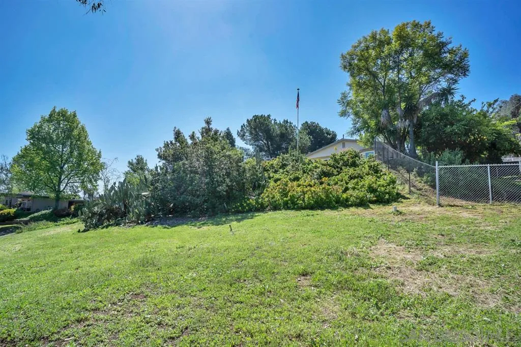 11920 Serena Road Lakeside, CA 92040 - Photo 19 of 25 Gallery Image 19
