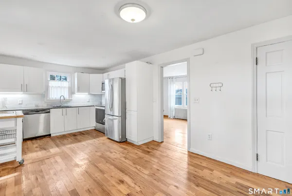 $439,900 | 108 Ivy Street, Branford, CT 06405