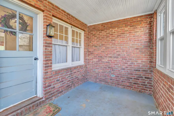 $439,900 | 108 Ivy Street, Branford, CT 06405