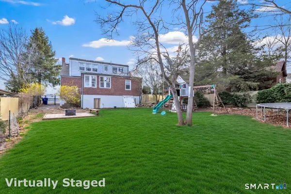 $439,900 | 108 Ivy Street, Branford, CT 06405