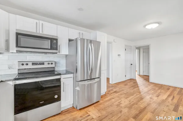 $439,900 | 108 Ivy Street, Branford, CT 06405