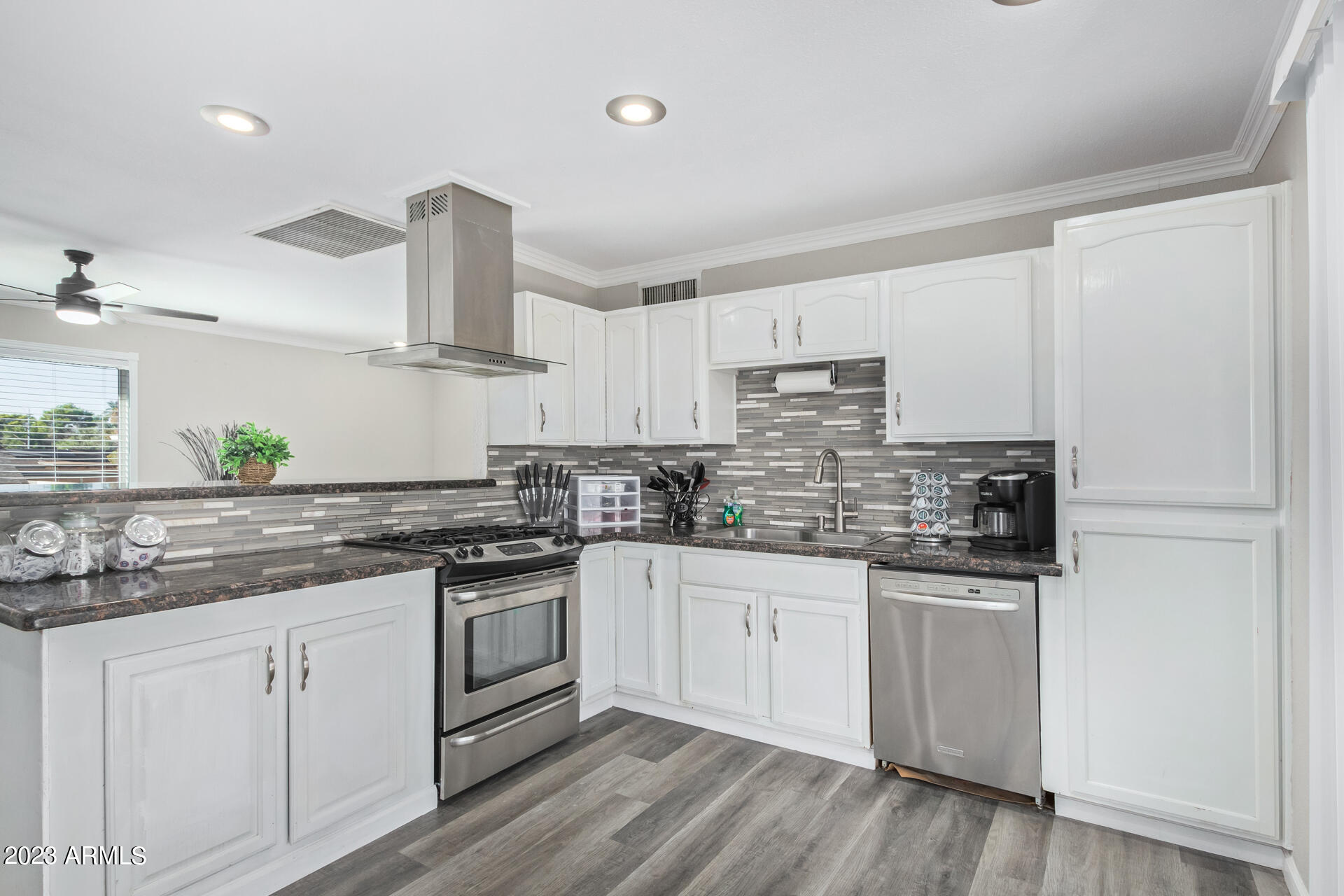 3832 West Charter Oak Road Phoenix, AZ 85029 - Photo 11 of 29 12 - Charter Oak