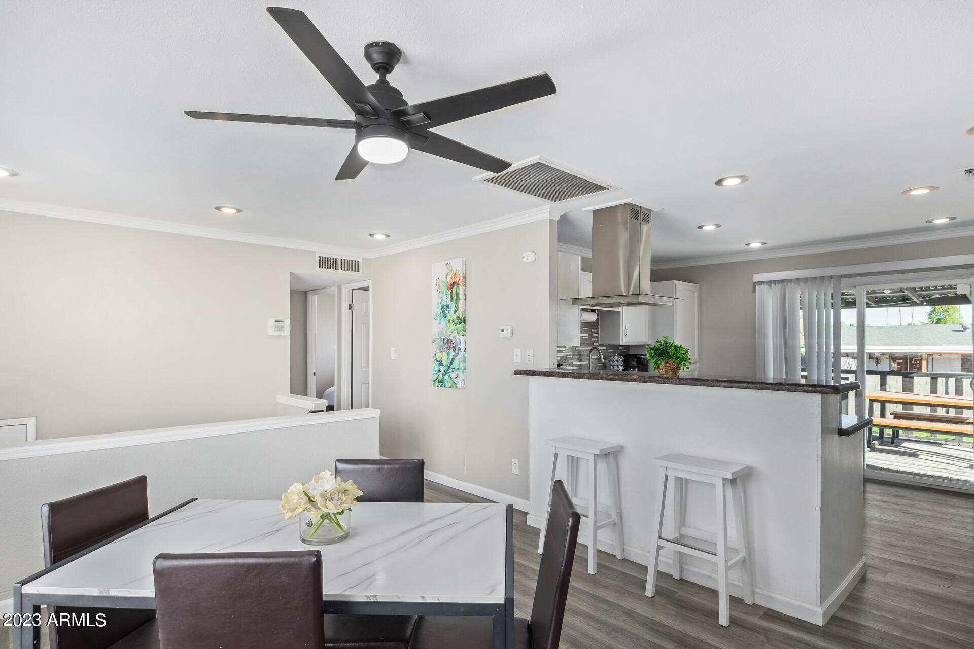 3832 West Charter Oak Road Phoenix, AZ 85029 - Photo 4 of 29 09 - Charter Oak