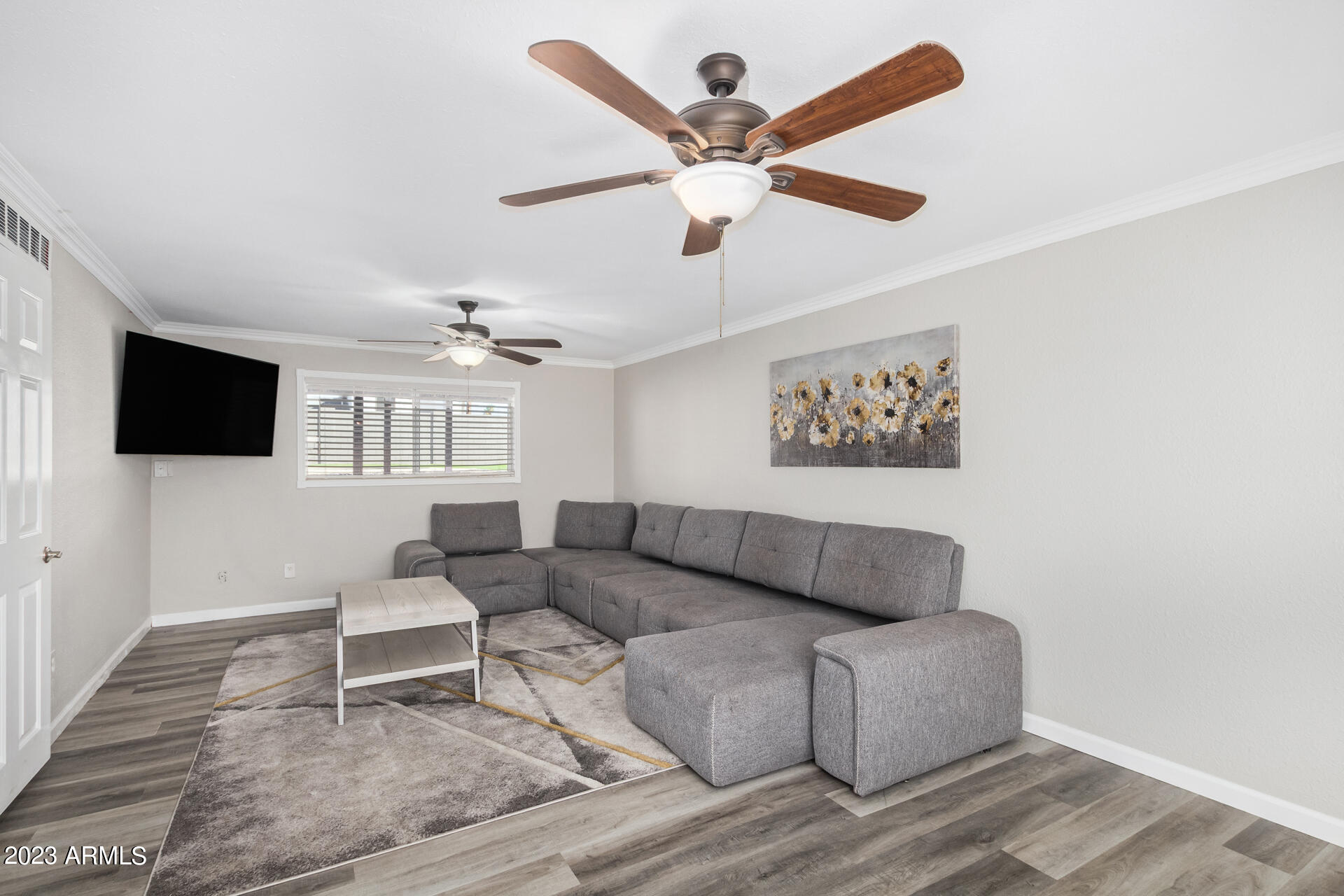 3832 West Charter Oak Road Phoenix, AZ 85029 - Photo 5 of 29 05 - Charter Oak