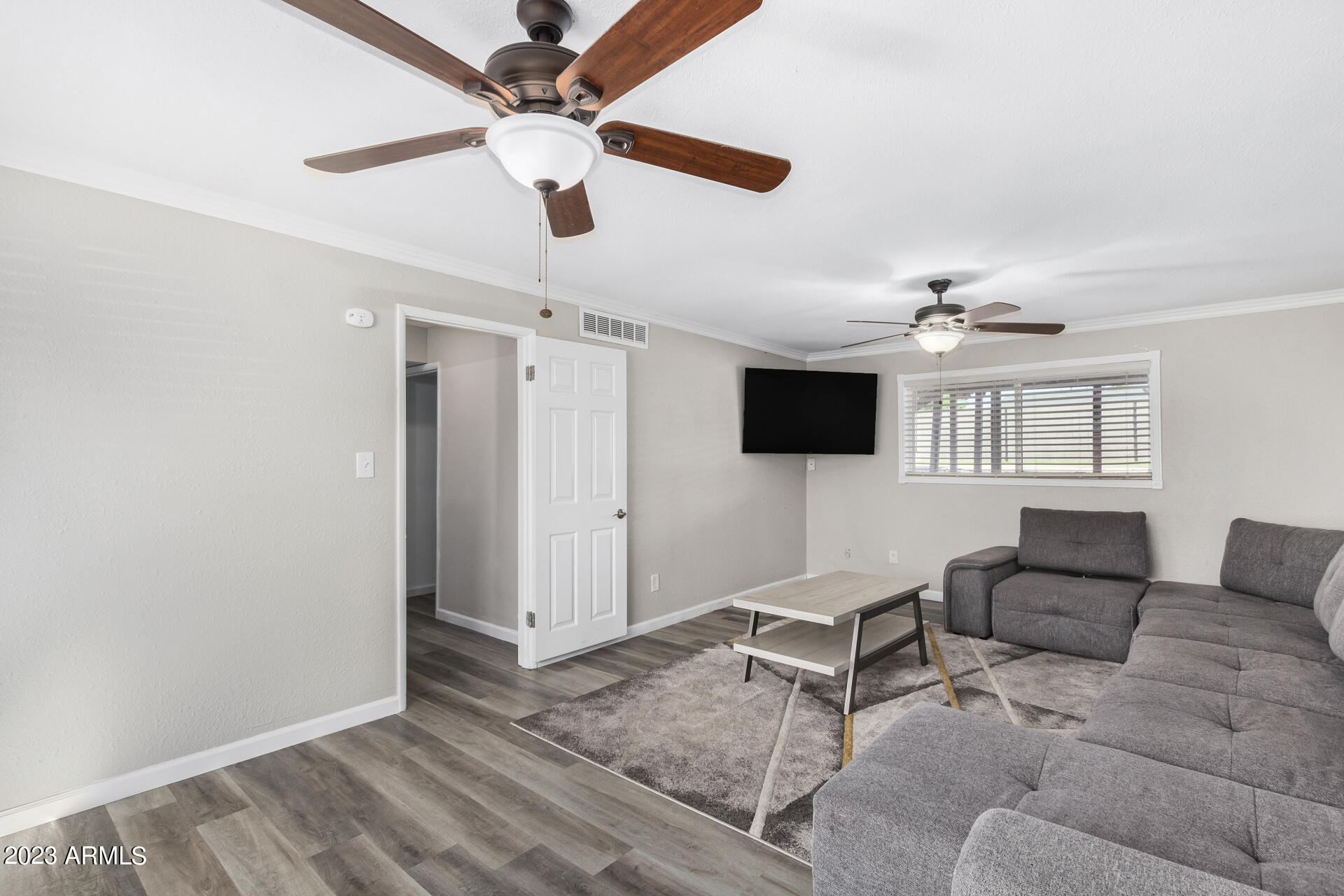 3832 West Charter Oak Road Phoenix, AZ 85029 - Photo 6 of 29 06 - Charter Oak