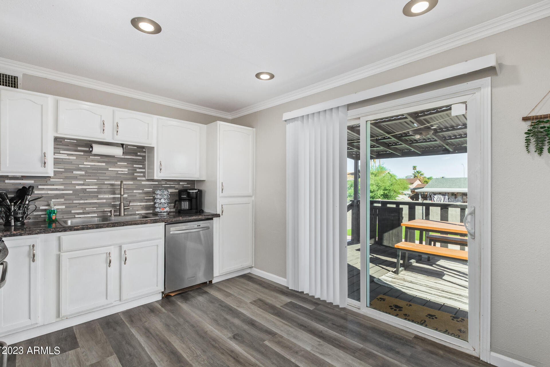 3832 West Charter Oak Road Phoenix, AZ 85029 - Photo 10 of 29 11 - Charter Oak