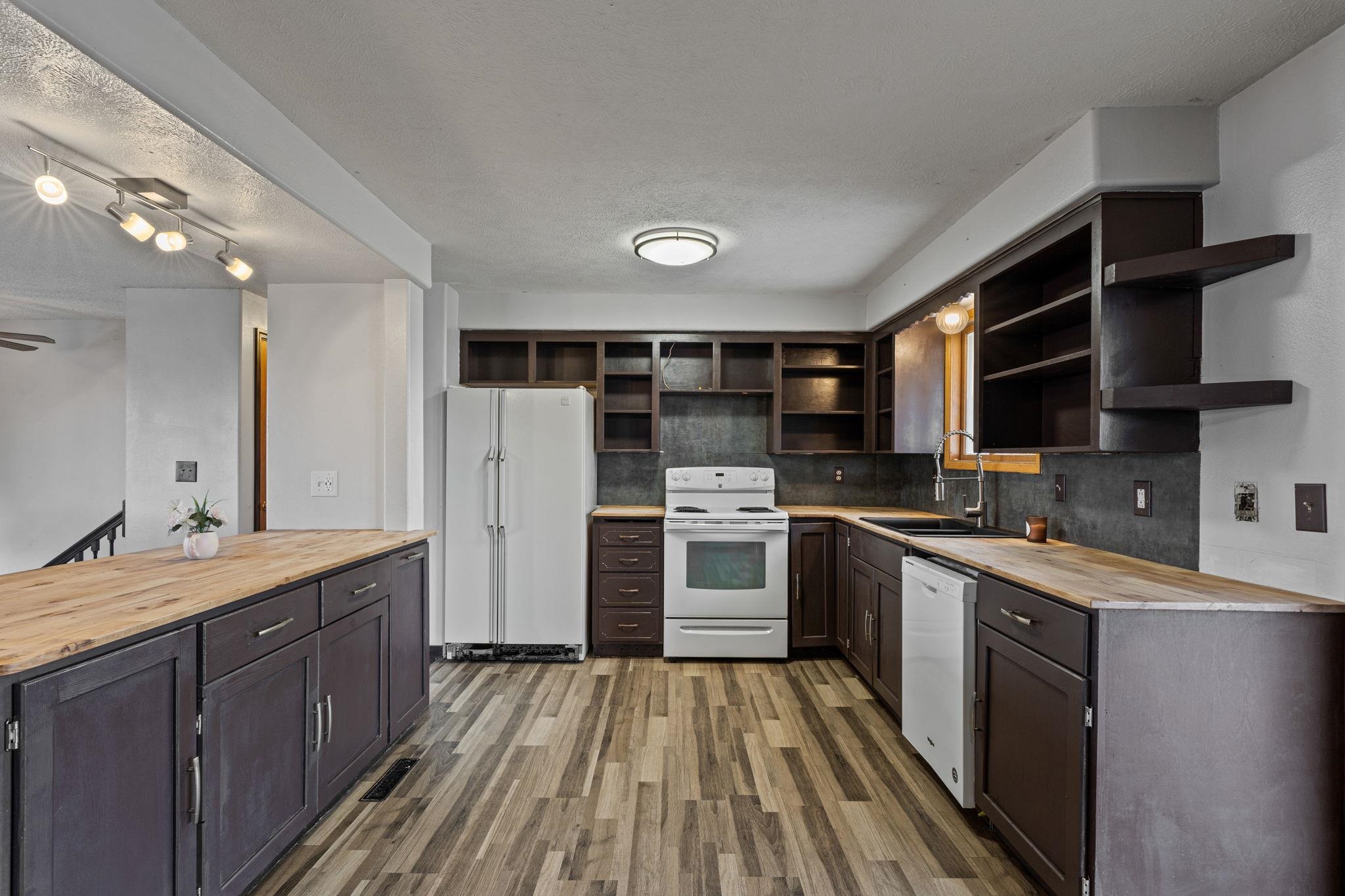 7103 North Standard Street Spokane, WA 99208 - Photo 10 of 24 Gallery Image 10