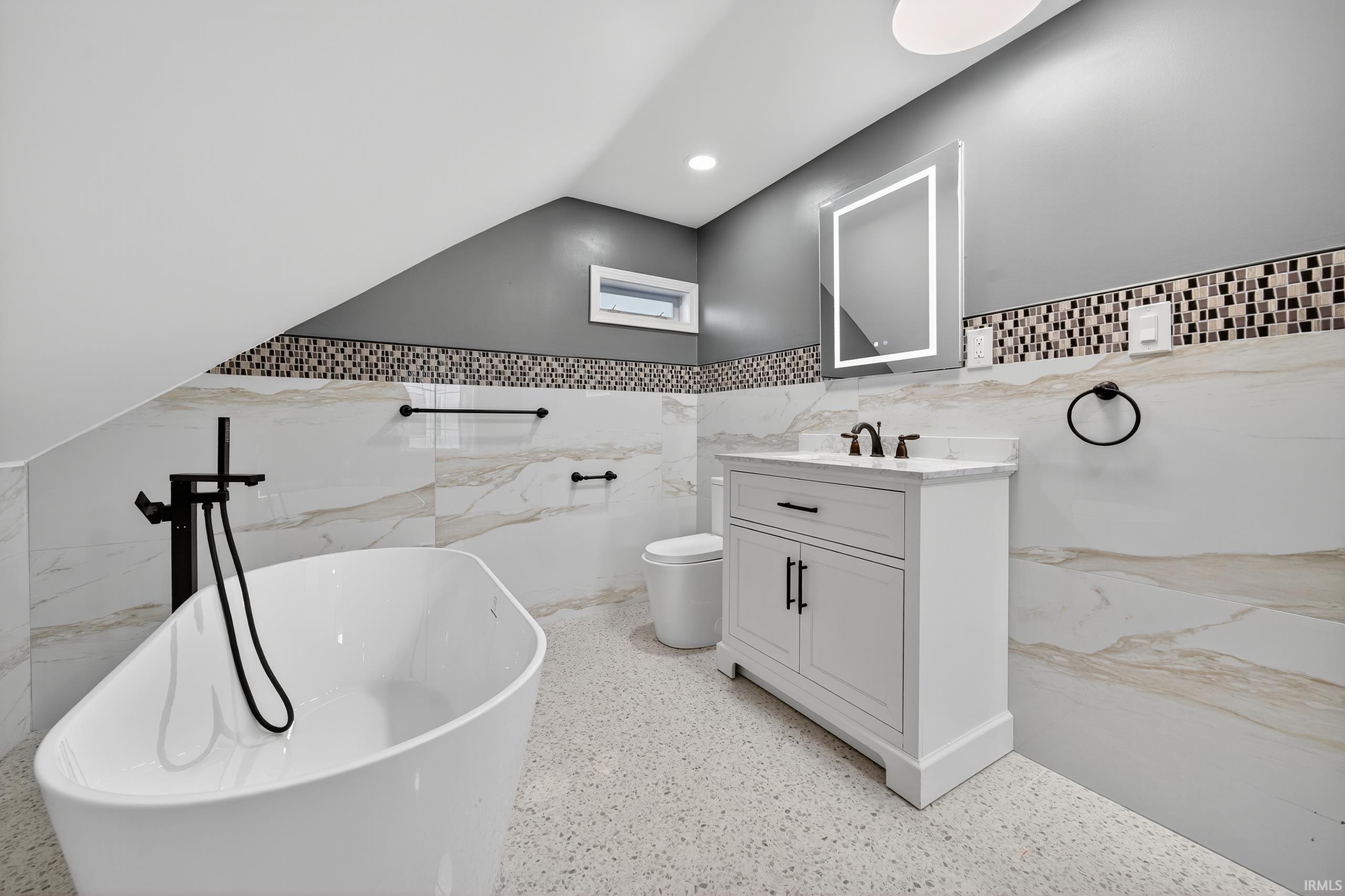 514 Henry Street Logansport, IN 46947 - Photo 10 of 25