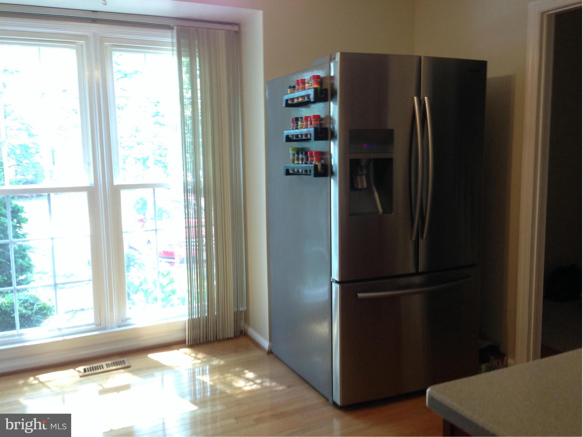 5672 Ridge View Drive Alexandria, VA 22310 - Photo 5 of 28 Interior (General)