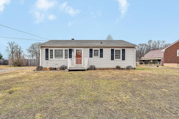 $250,000 | 1072 Garner Road, Vinton, VA 24179