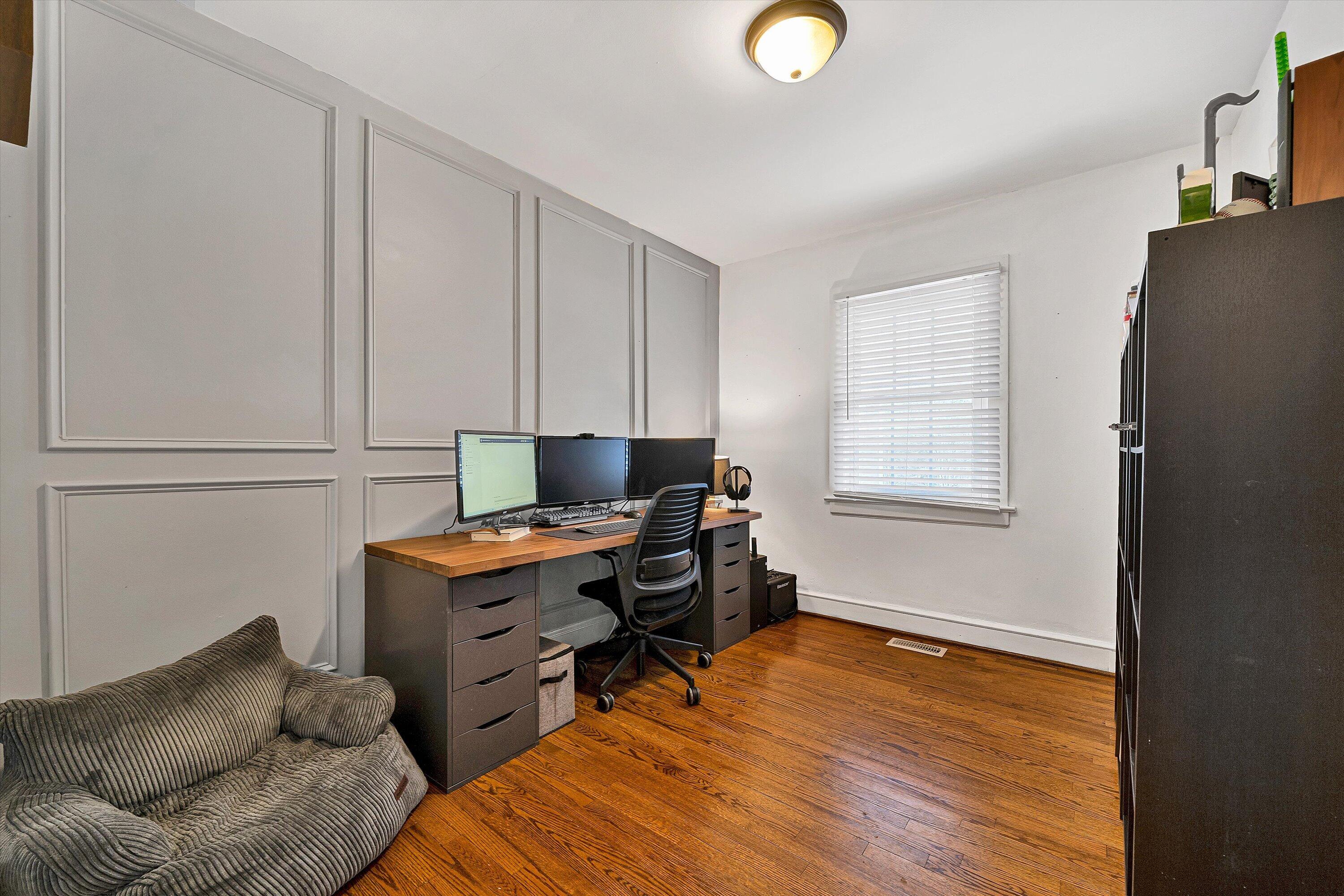 1072 Garner Road Vinton, VA 24179 - Photo 11 of 32 11-VM-02188