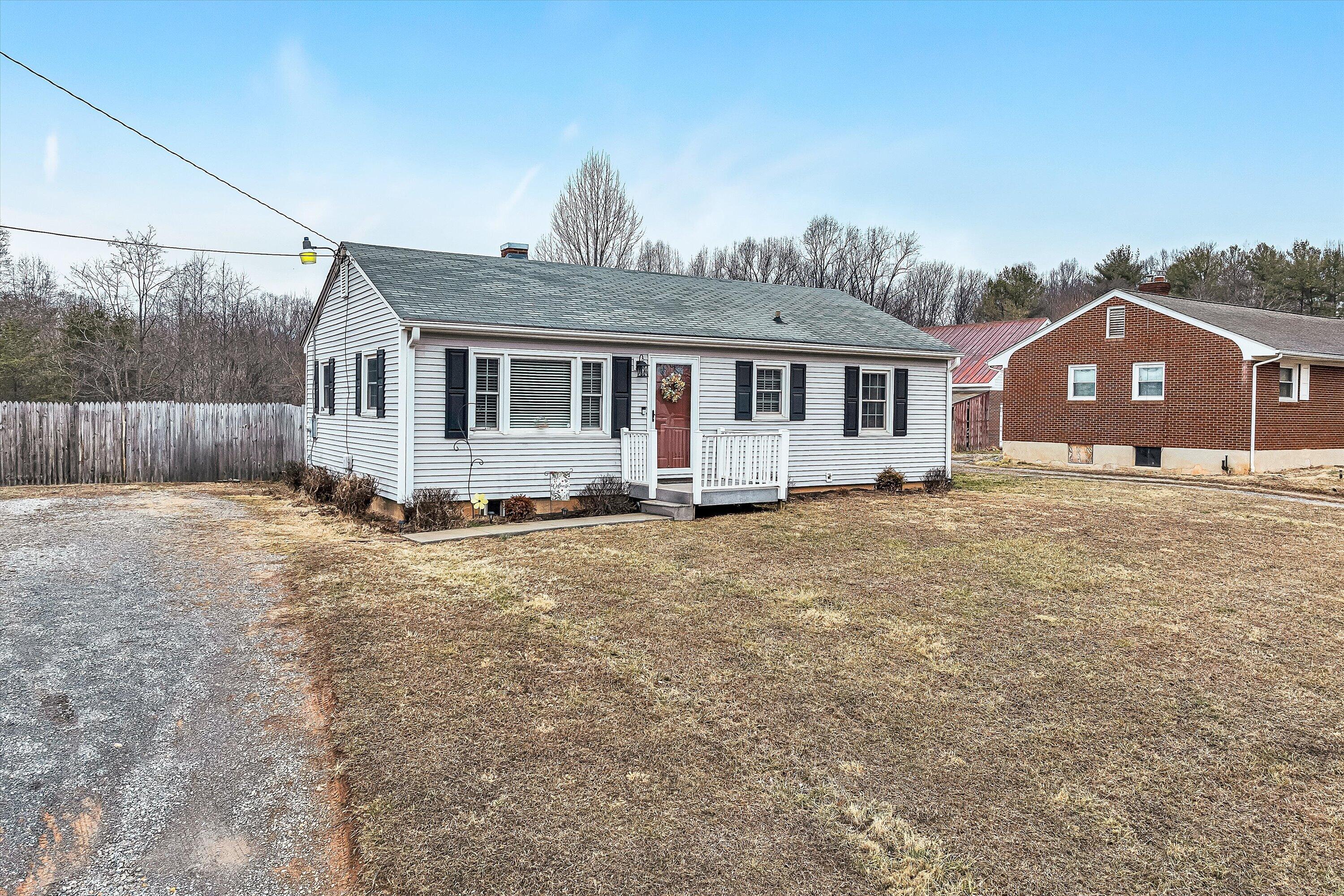 1072 Garner Road Vinton, VA 24179 - Photo 30 of 32 30-VM-0292