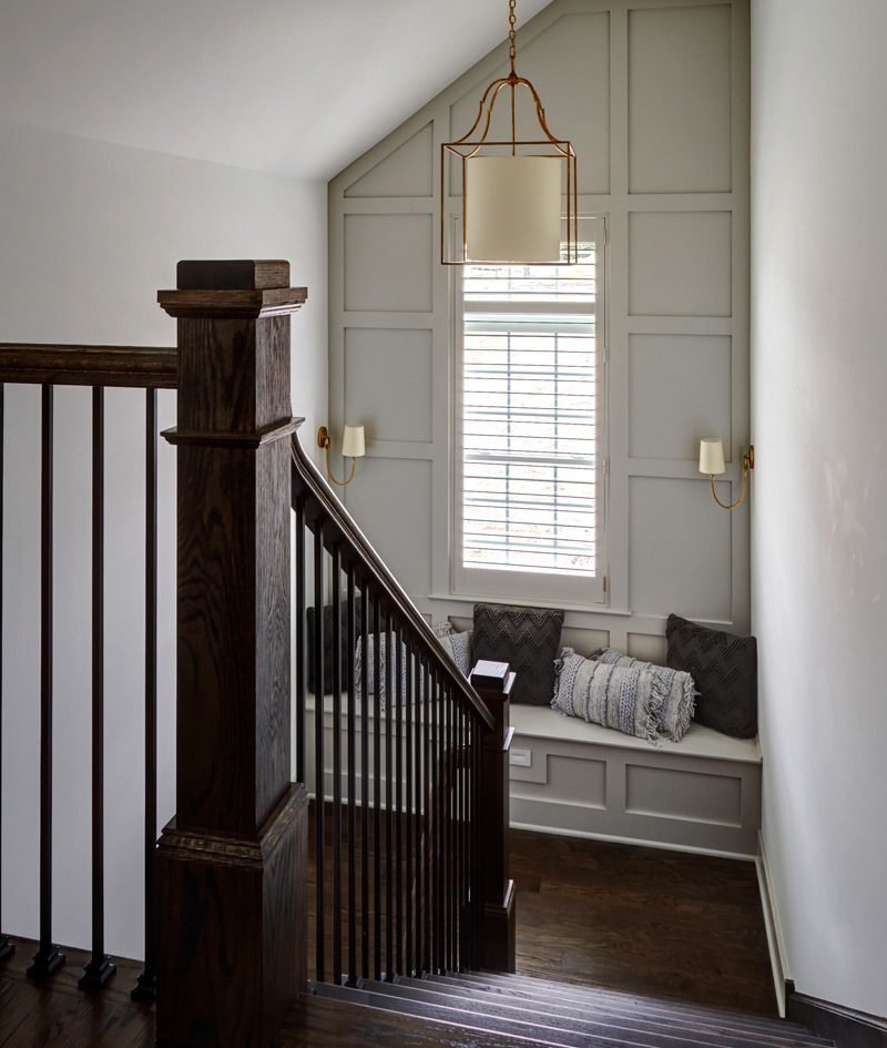 5585 Barton Lane Hinsdale, IL 60521 - Photo 11 of 20 a bedroom with a bed and a window