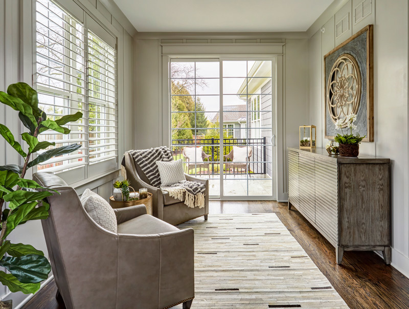 5585 Barton Lane Hinsdale, IL 60521 - Photo 7 of 20 a living room with furniture and a large window