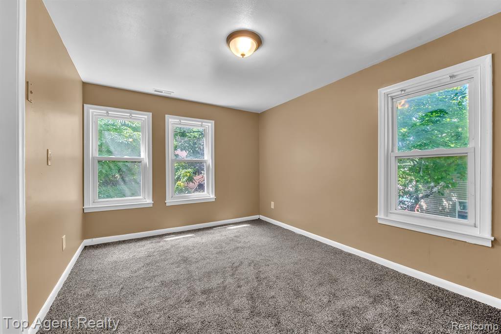 70 Hill Street River Rouge, MI 48218 - Photo 26 of 33