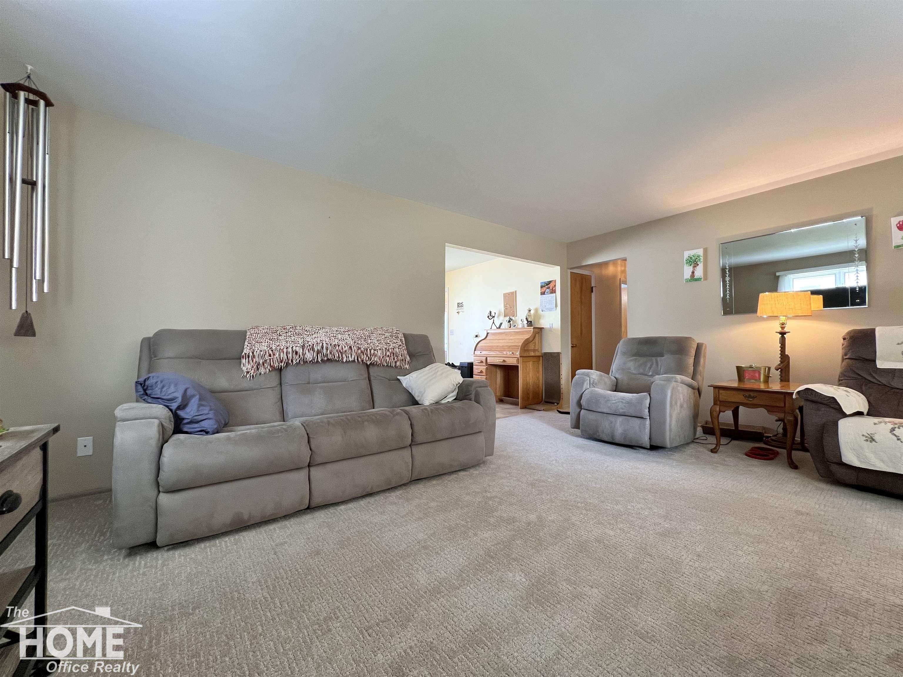 809 Moore Street Owosso, MI 48867 - Photo 5 of 43