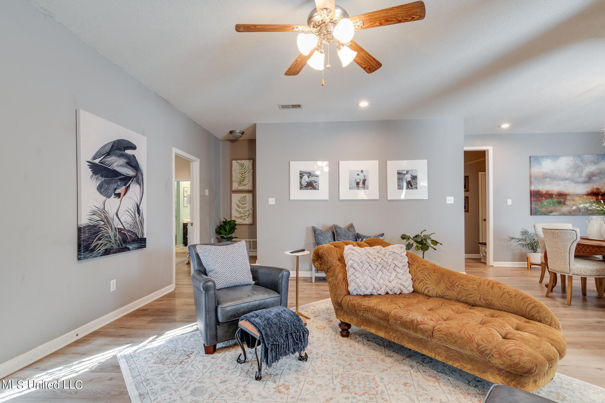 7365 Redbud Road Olive Branch, MS 38654 - Photo 8 of 41 great room