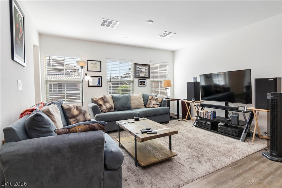 10013 Sable Point Street Las Vegas, NV 89178 - Photo 5 of 32
