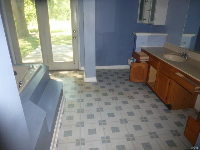 4293 Hoover Road Oakdale, IL 62268 - Photo 2 of 17 Gallery Image 2