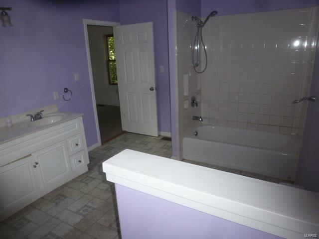 4293 Hoover Road Oakdale, IL 62268 - Photo 3 of 17 Gallery Image 3