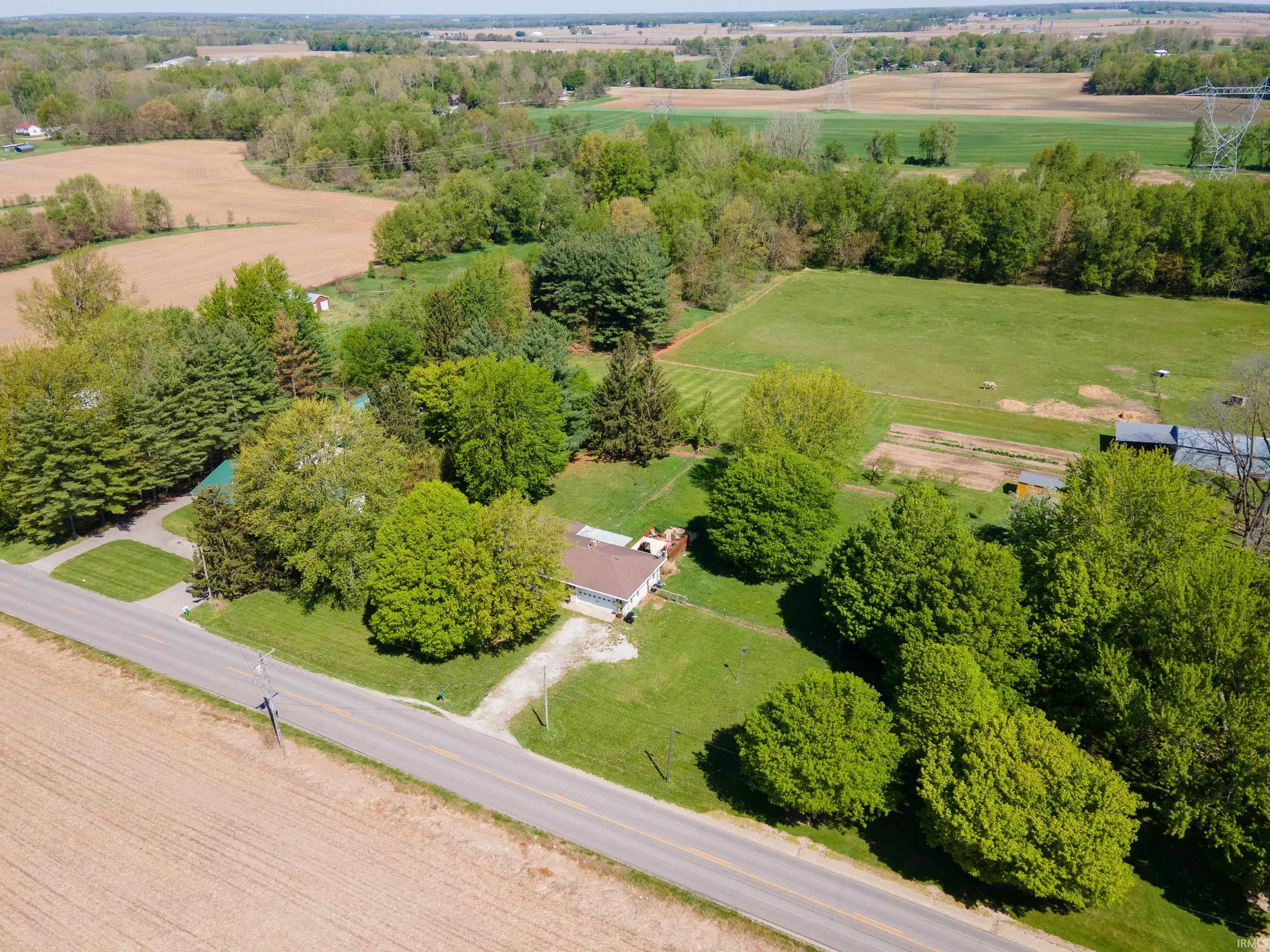 4172 West Crystal Lake Road Warsaw, IN 46580 - Photo 31 of 34 Gallery Image 31