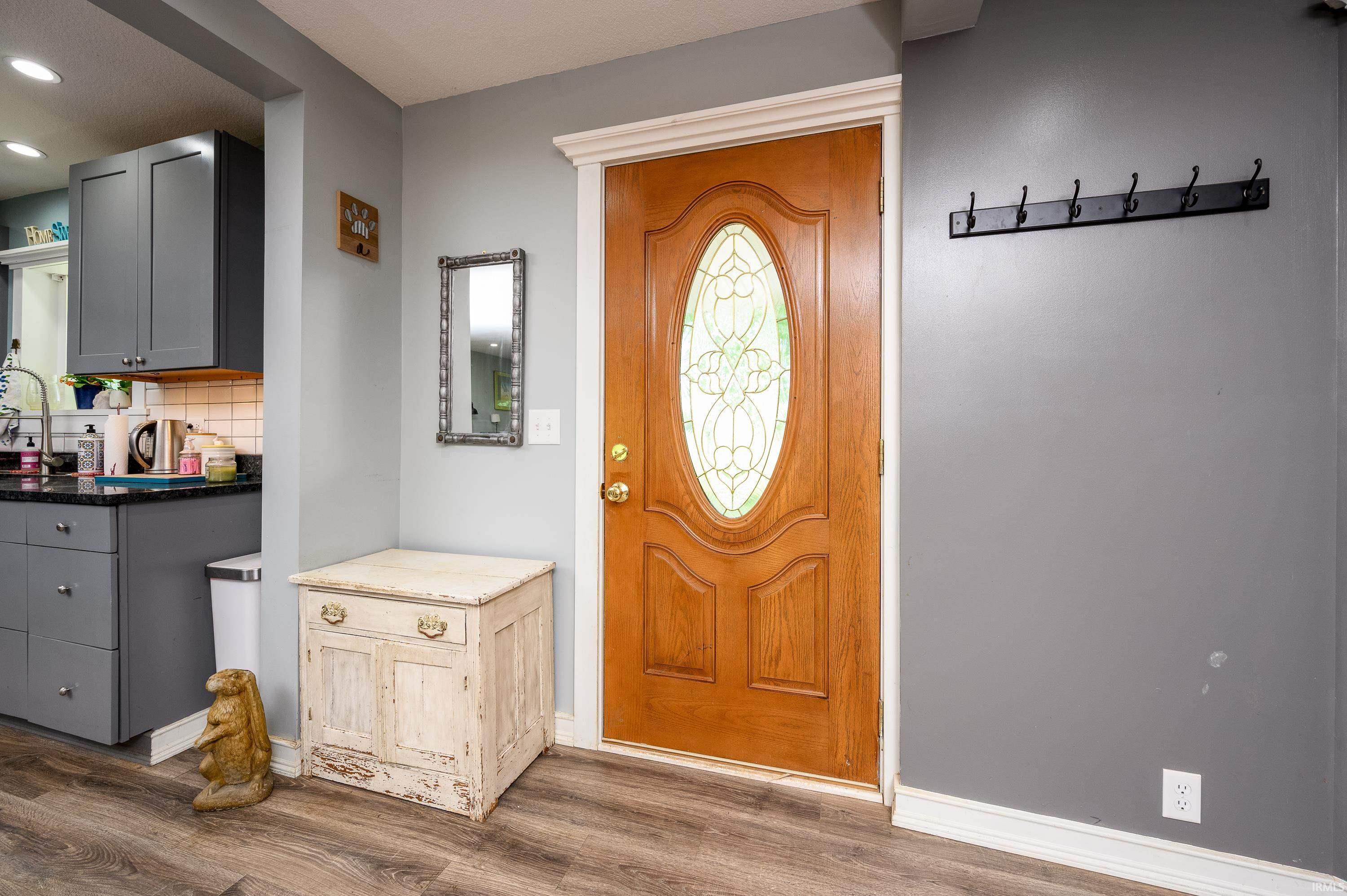4172 West Crystal Lake Road Warsaw, IN 46580 - Photo 5 of 34 Gallery Image 5