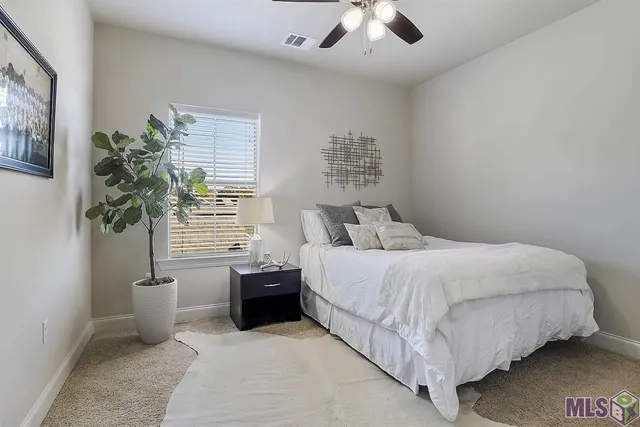 $2,600 | 8148 Valencia Court, Baton Rouge, LA 70820