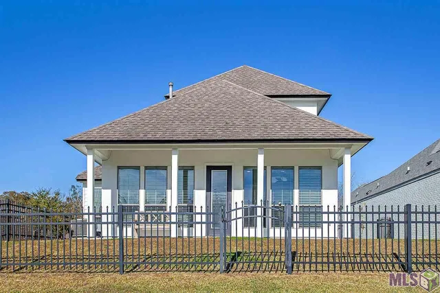 $2,600 | 8148 Valencia Court, Baton Rouge, LA 70820