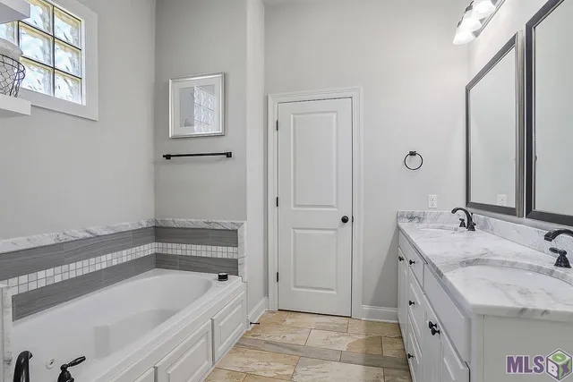 $2,600 | 8148 Valencia Court, Baton Rouge, LA 70820