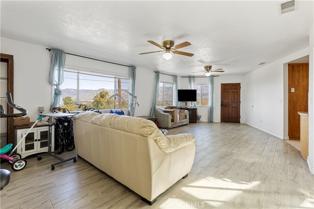 11485 Crafton Avenue Redlands, CA 92374 - Photo 14 of 29