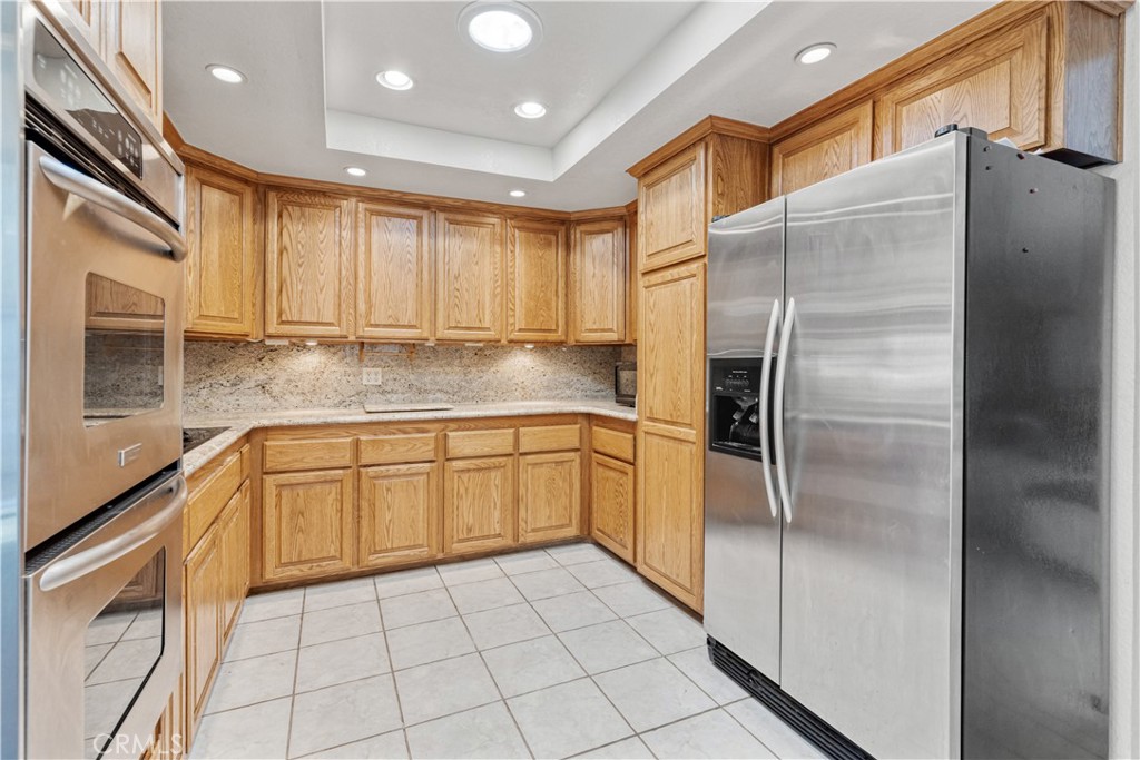 11485 Crafton Avenue Redlands, CA 92374 - Photo 4 of 29 main house kitchen