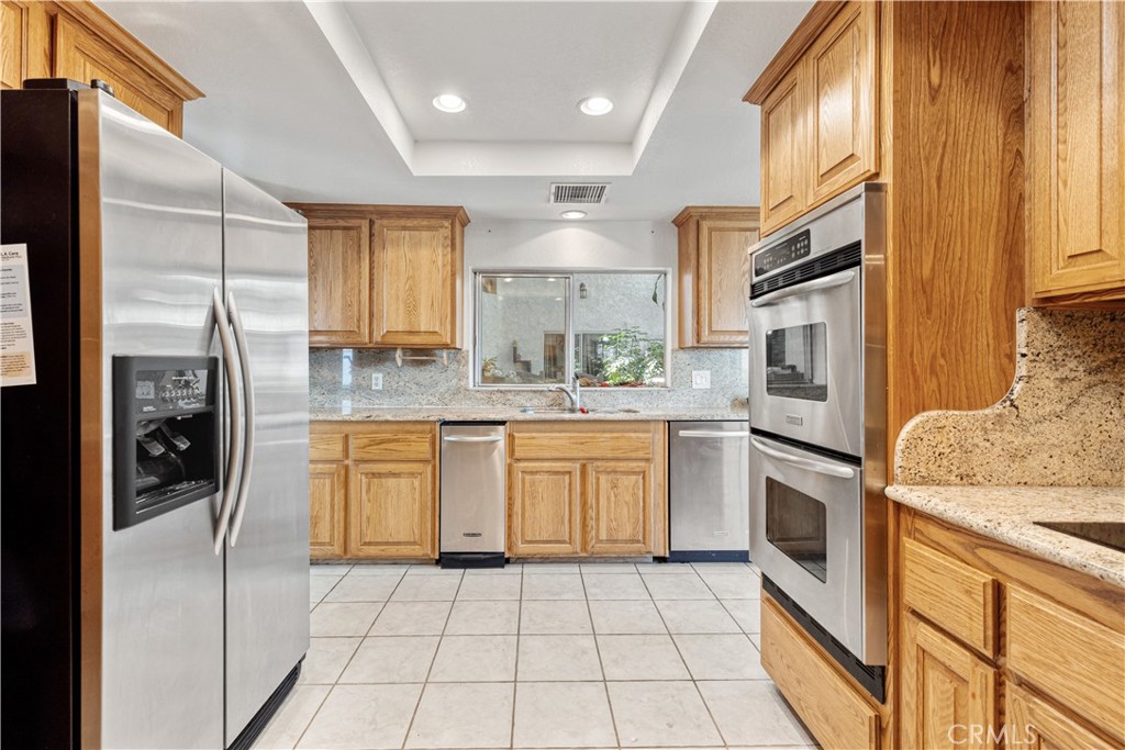 11485 Crafton Avenue Redlands, CA 92374 - Photo 6 of 29