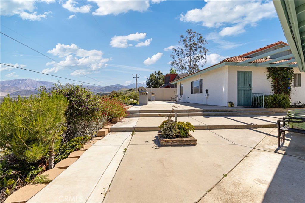 11485 Crafton Avenue Redlands, CA 92374 - Photo 9 of 29