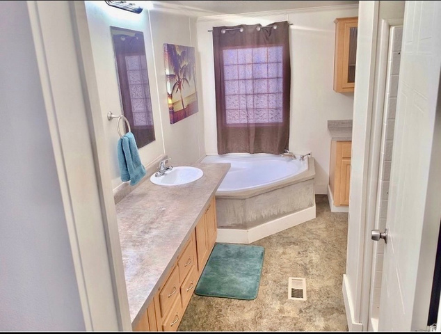 196 West Rio Grande Drive Moab, UT 84532 - Photo 11 of 35